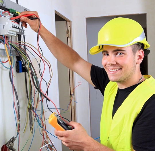 Fast response to urgent wiring issues in a residential building. Dependable emergency electrical services.